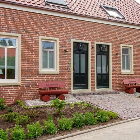 Up Besoeoek - Rapsbluete Mit Infrarotsauna Krummhörn Buitenkant foto